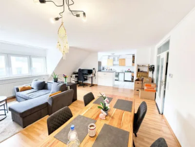 Moderne 2-Zimmer-Studio-Wohnung - Wohnzimmer (11815)