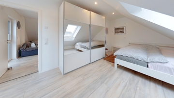 Moderne Doppelhaushälfte mit schönem Garten in Erlensee-Langendiebach - Schlafzimmer Studio (7277)