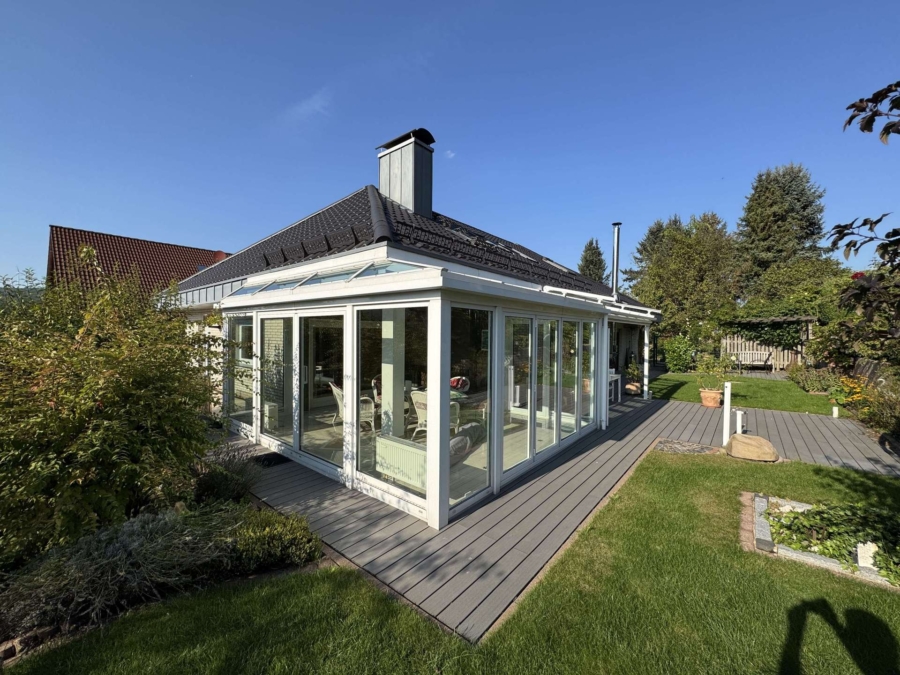 Hausansicht Wintergarten