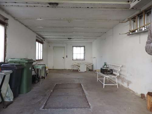Garage mit Grube