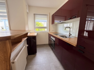 3-Zimmer-Wohnung mit Balkon in Hanau-Mittelbuchen - Küche (6720)