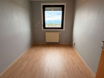 3 – Zimmerwohnung mit Fernblick in Rodenbach - Bild (9574)