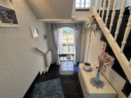 Treppenhaus - Großzügiges Zweifamilienhaus in bei Gelnhausen