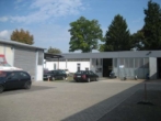 Hallen- und Freiflächen - Gewerbe-Liegenschaft plus 4-Familienhaus (Büro`s)