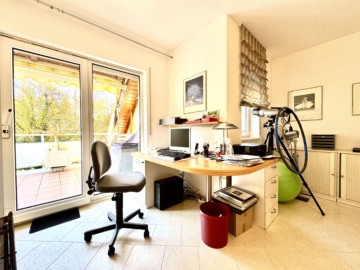 Exklusives Penthouse mit Wintergarten und Dachterrasse - Büro (2122)