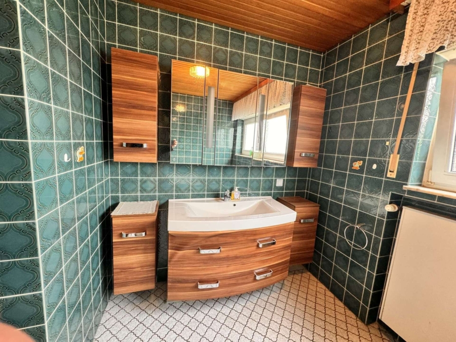 Badezimmer 1.OG