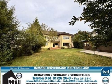 2- Familienhaus mit zusätzlicher Studiowohnung im DG, 63486 Bruchköbel, Zweifamilienhaus