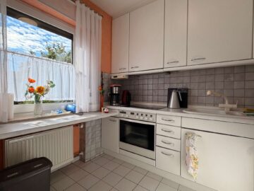 Gepflegtes Haus mit herrlichem Garten in Maintal - Küche EG (10325)