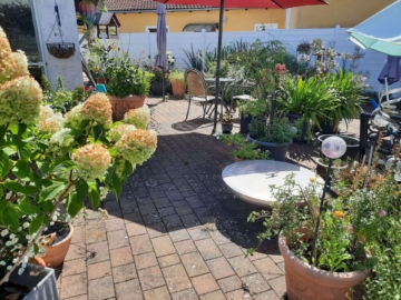 Handwerker Aufgepasst – Außergewöhnlicher Bungalow mit Garten - Terrasse 2 (9751)