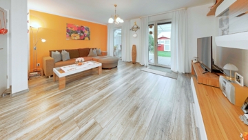 Neuwertige Doppelhaushälfte mit Stil, Komfort und schönem Garten in Erlensee-Langendiebach - Wohnzimmer (2026)