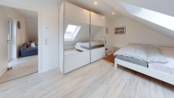Schlafzimmer Studio - Neuwertige Doppelhaushälfte mit Stil, Komfort und schönem Garten in Erlensee-Langendiebach
