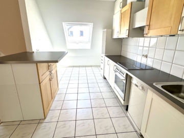 Moderne 2-Zimmer-Studio-Wohnung in ruhiger Lage, Nähe Kinzig - Küche (3185)