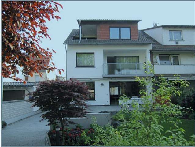 Hausansicht Garten