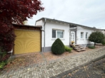 Hausansicht mit Garage