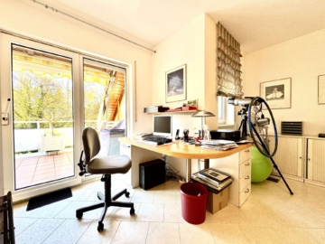 Penthouse-Wohnung in Gelnhausen-Hailer - Büro (9616)