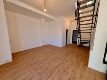 Hochparterre-Maisonettewohnung – Erstbezug in Hasselroth-Neuenhaßlau - Eingangsbereich (6703)