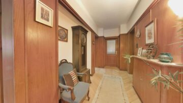 Repräsentative 3-Familien-Villa in bester Lage von Hanau - Diele EG (10494)
