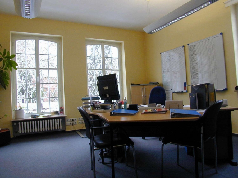Büro 1